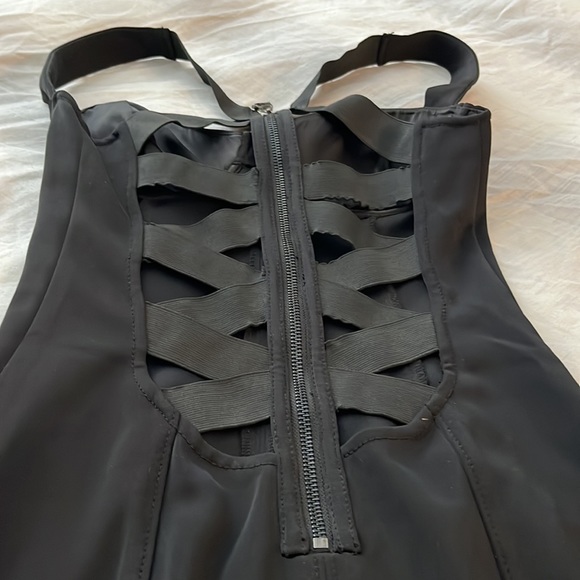 Sexy black criss cross dress at the back - Picture 3 of 5